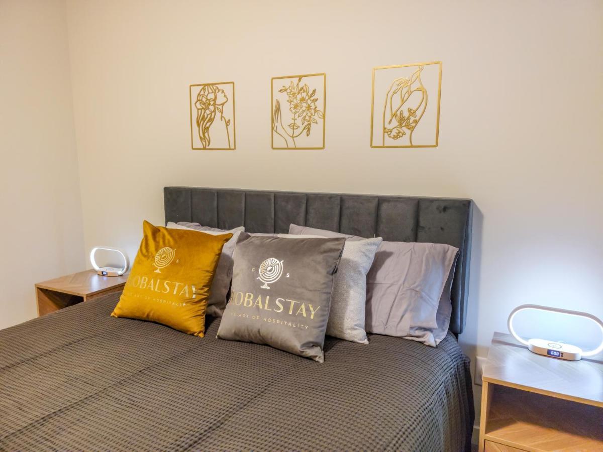 Globalstay New Apartments In Cranbrook Free Street Parking YYC Esterno foto