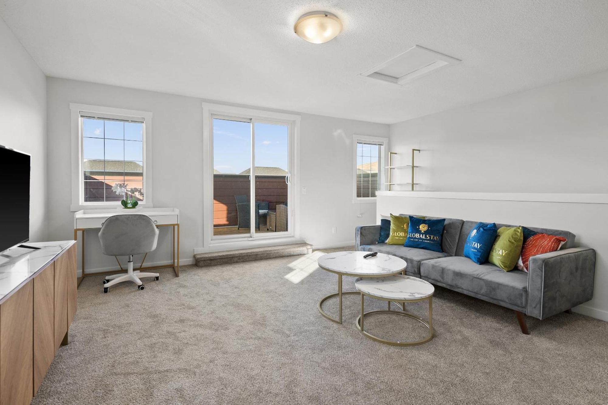 Globalstay New Apartments In Cranbrook Free Street Parking YYC Esterno foto