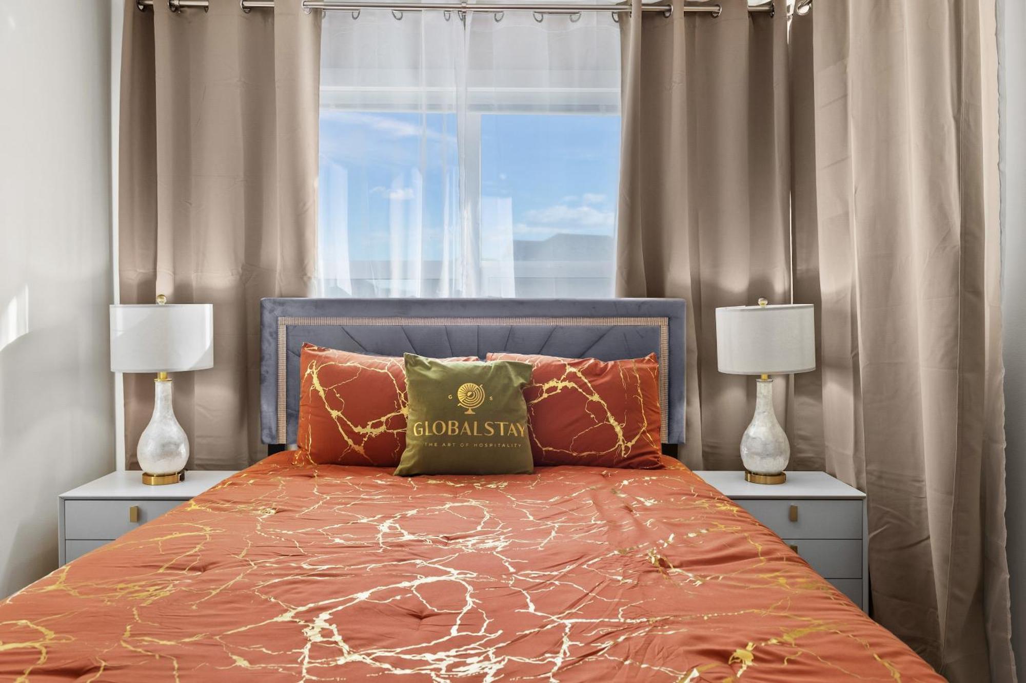 Globalstay New Apartments In Cranbrook Free Street Parking YYC Esterno foto